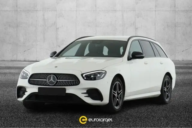 Photo 1 : Mercedes-benz Classe E 2023 Hybrid