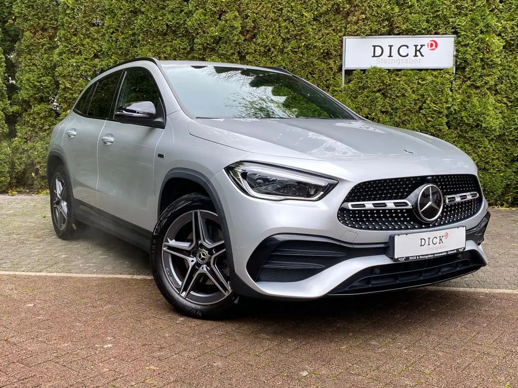 Photo 1 : Mercedes-benz Classe Gla 2021 Hybrid