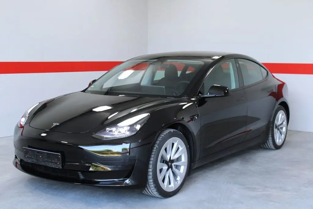 Photo 1 : Tesla Model 3 2022 Non renseigné