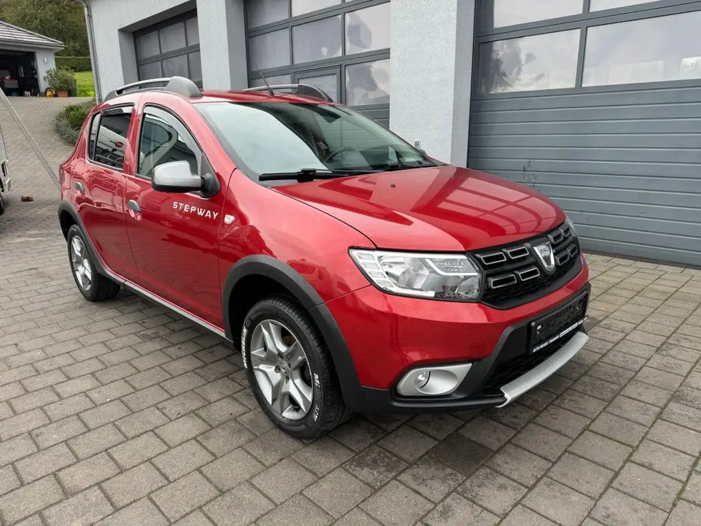 Photo 1 : Dacia Sandero 2018 Petrol