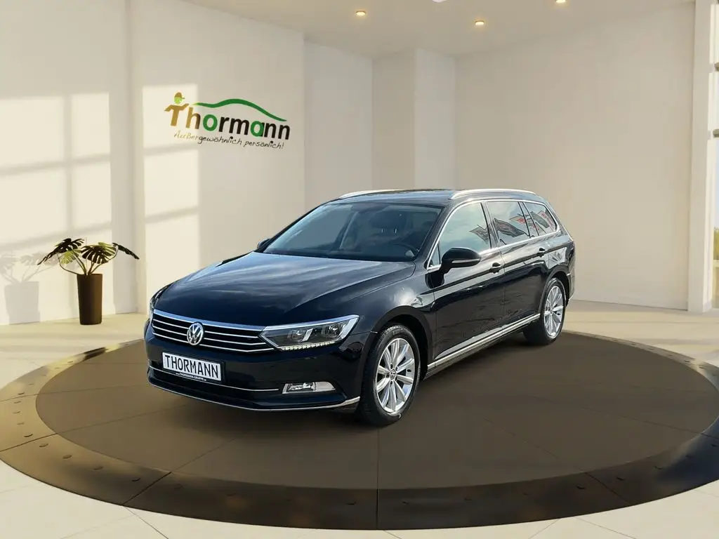 Photo 1 : Volkswagen Passat 2017 Essence