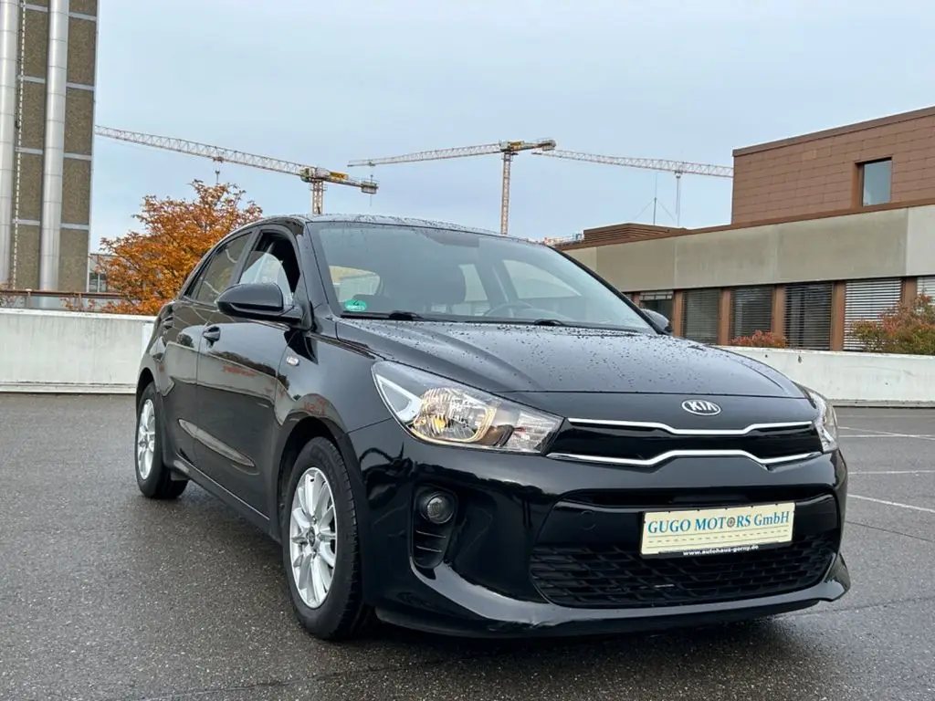 Photo 1 : Kia Rio 2017 Essence