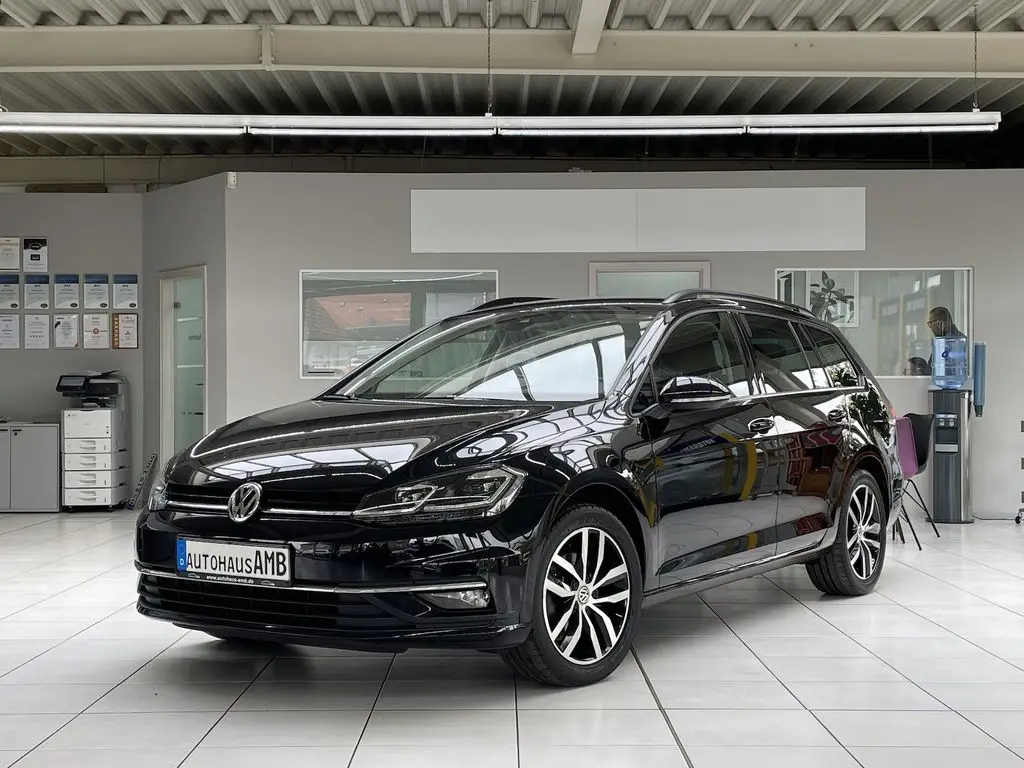 Photo 1 : Volkswagen Golf 2020 Petrol