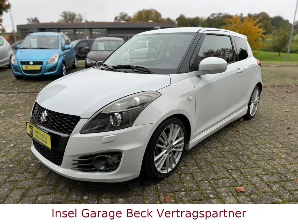 Photo 1 : Suzuki Swift 2014 Petrol