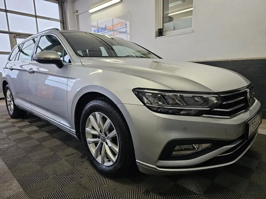 Photo 1 : Volkswagen Passat 2020 Diesel