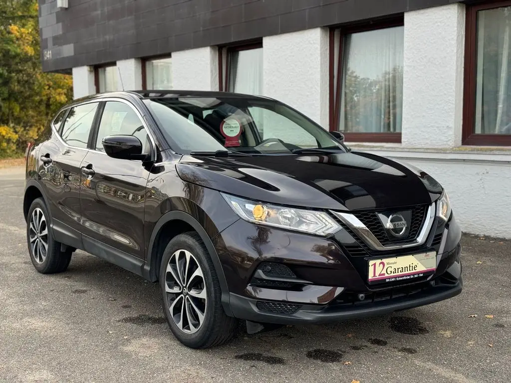 Photo 1 : Nissan Qashqai 2017 Petrol