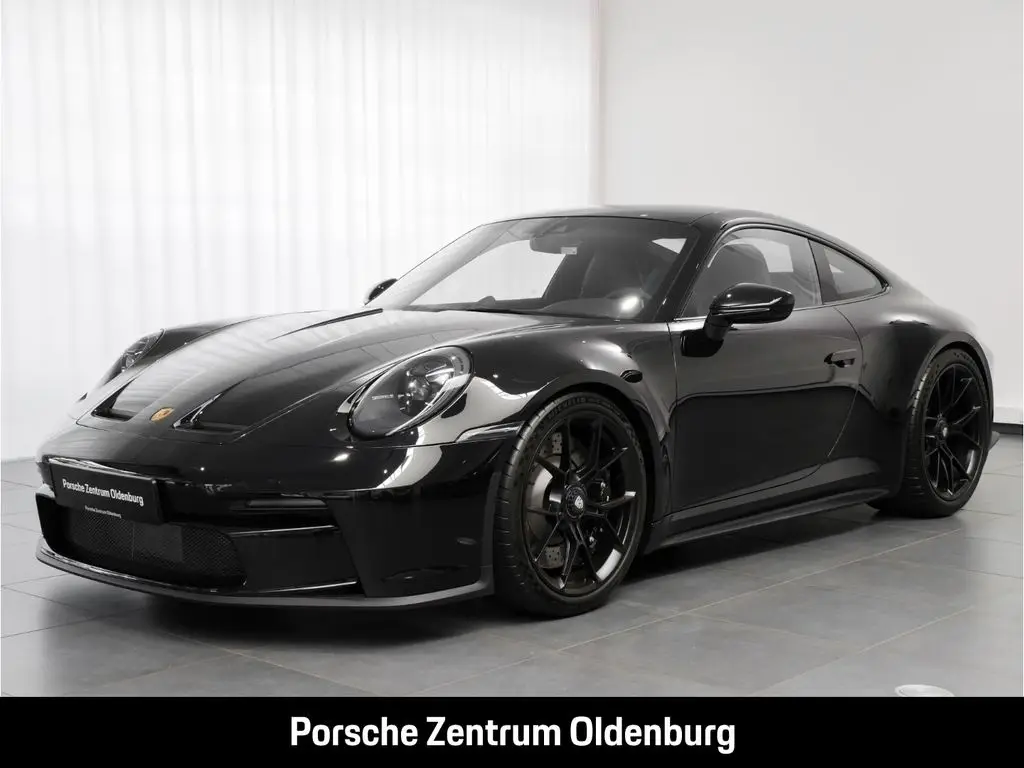 Photo 1 : Porsche 992 2023 Essence