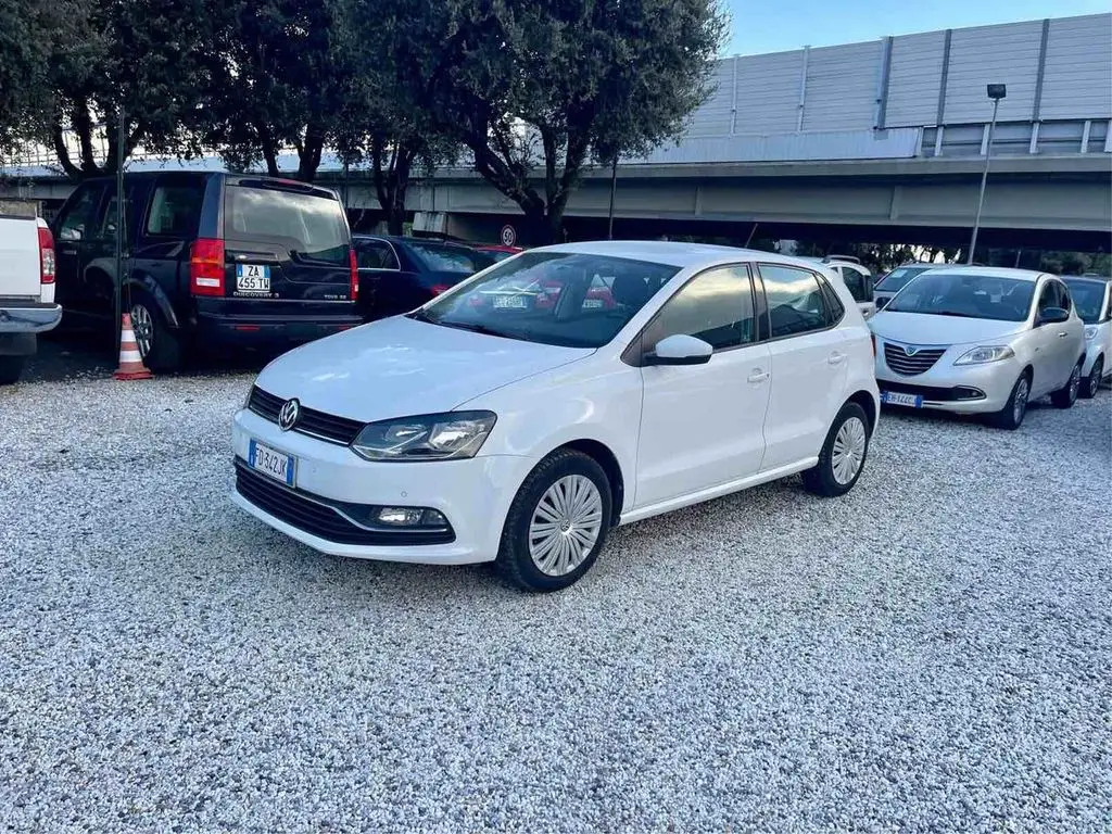 Photo 1 : Volkswagen Polo 2016 Petrol