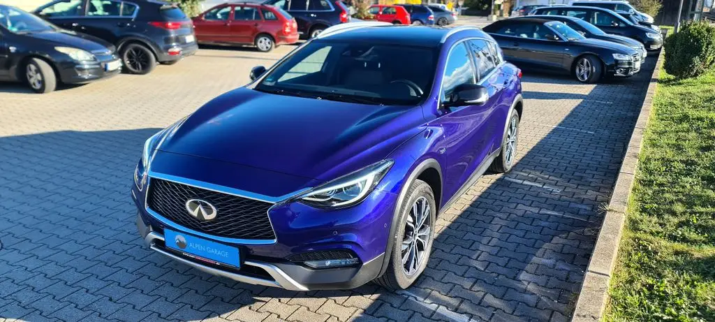 Photo 1 : Infiniti Qx30 2019 Petrol