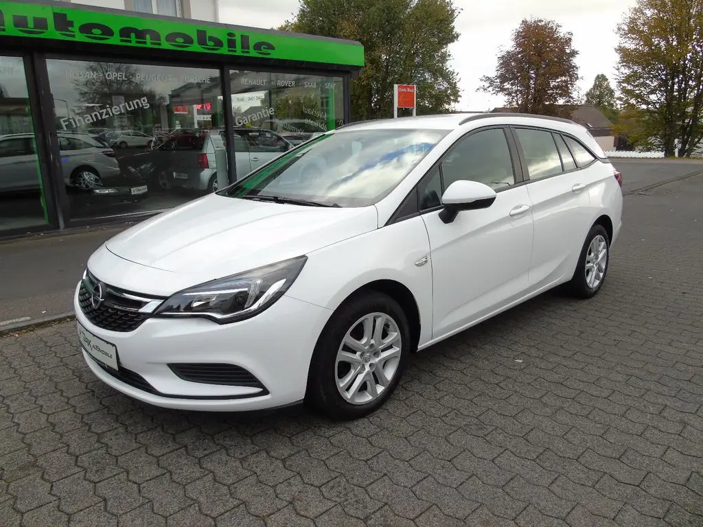 Photo 1 : Opel Astra 2018 Diesel