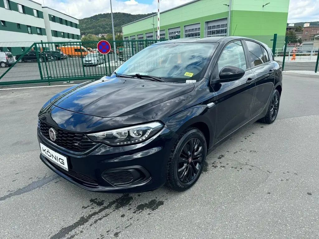 Photo 1 : Fiat Tipo 2020 Petrol