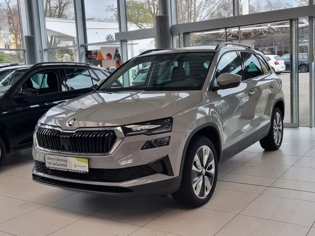 Photo 1 : Skoda Karoq 2023 Petrol