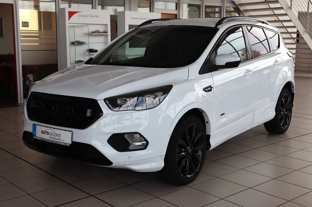 Photo 1 : Ford Kuga 2018 Petrol