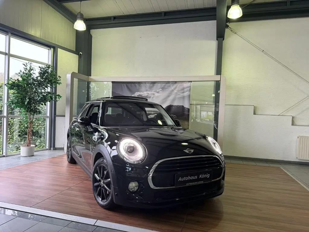 Photo 1 : Mini Cooper 2018 Petrol