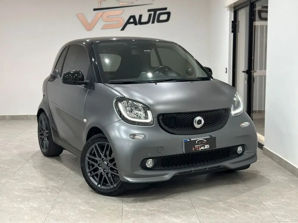 Photo 1 : Smart Fortwo 2017 Petrol