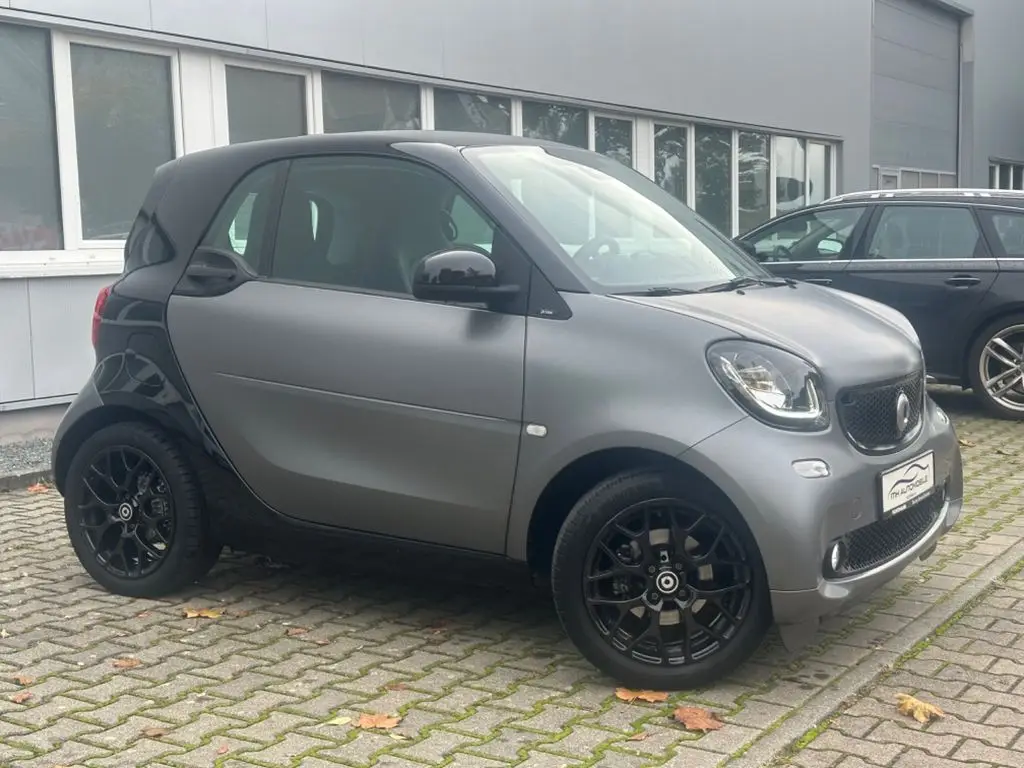 Photo 1 : Smart Fortwo 2019 Petrol