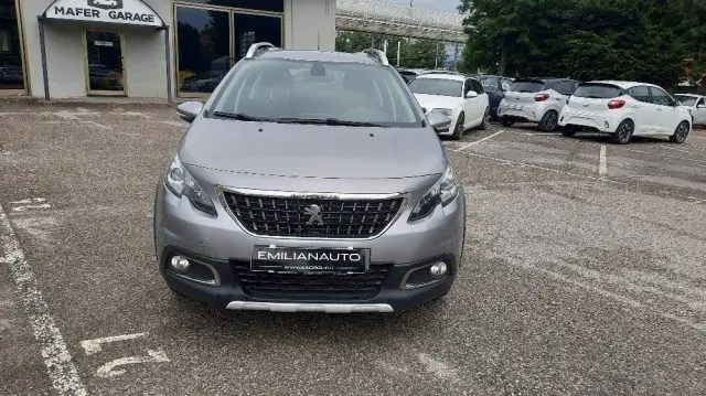 Photo 1 : Peugeot 2008 2019 Petrol