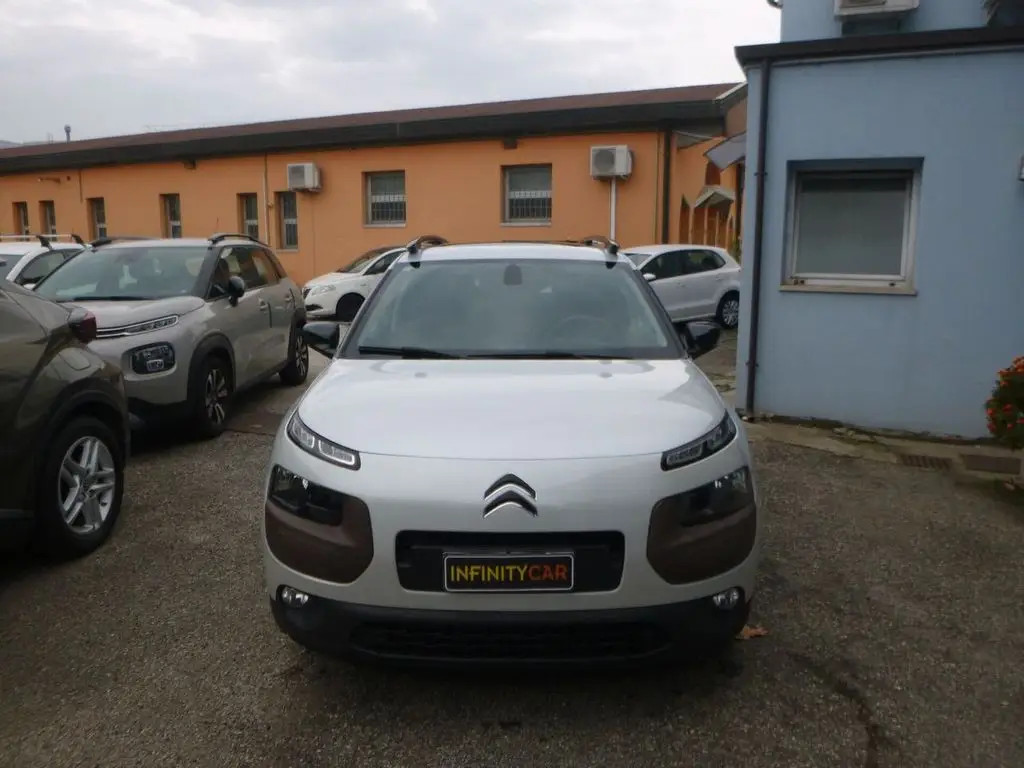 Photo 1 : Citroen C4 2016 Diesel