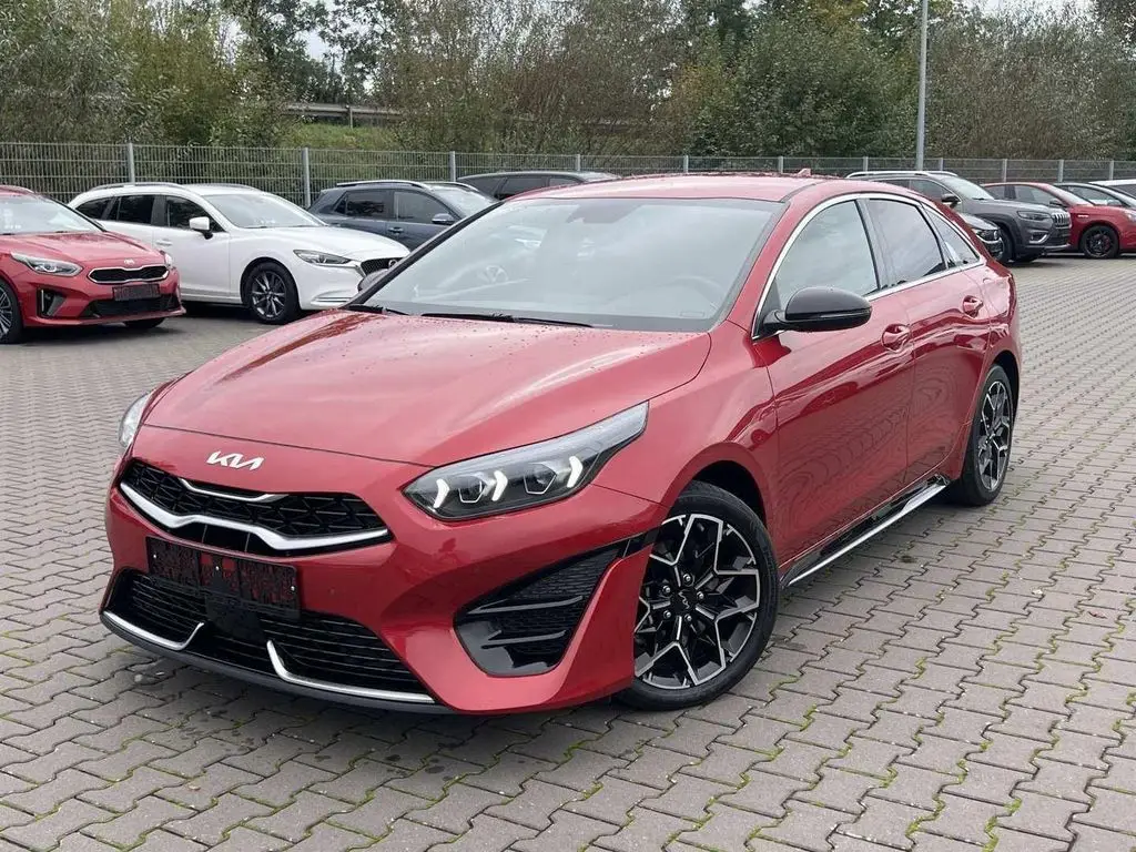 Photo 1 : Kia Proceed 2022 Petrol