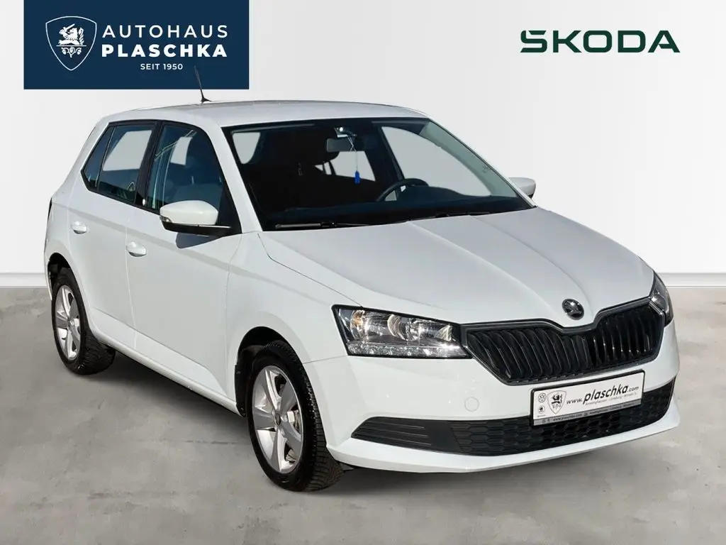 Photo 1 : Skoda Fabia 2020 Petrol