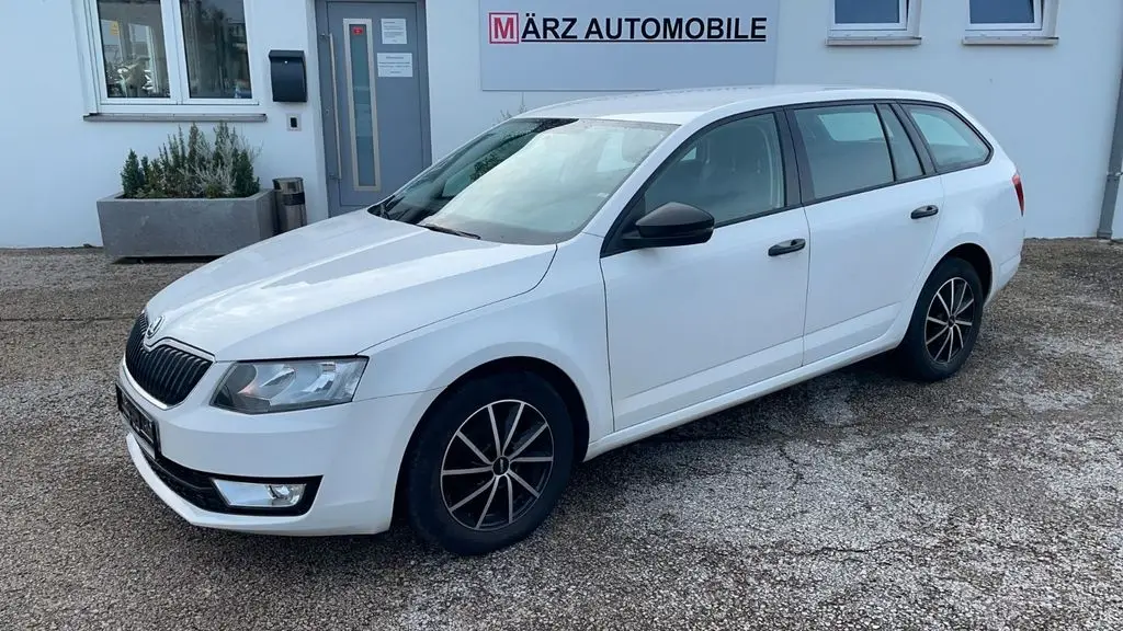 Photo 1 : Skoda Octavia 2017 Petrol