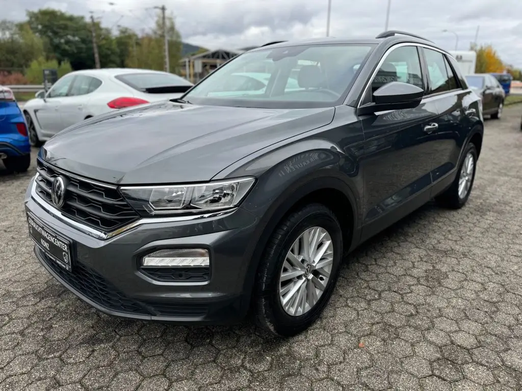 Photo 1 : Volkswagen T-roc 2018 Essence