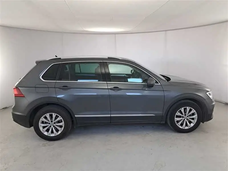 Photo 1 : Volkswagen Tiguan 2019 Diesel