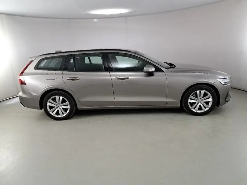 Photo 1 : Volvo V60 2021 Hybride