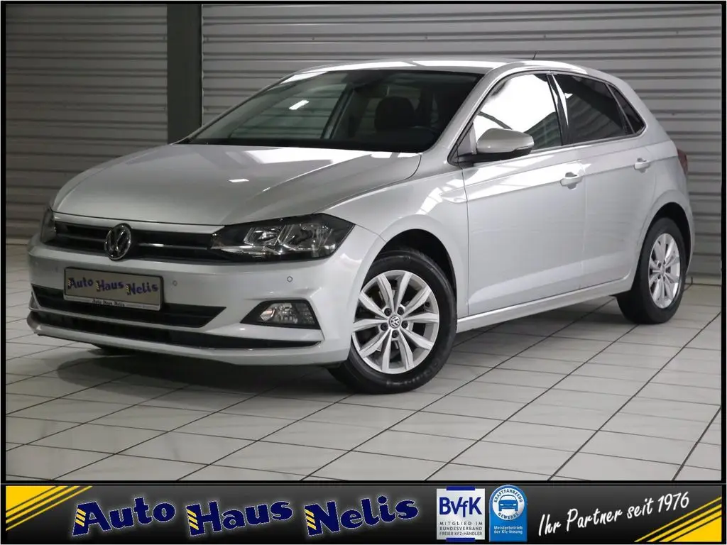 Photo 1 : Volkswagen Polo 2017 Petrol