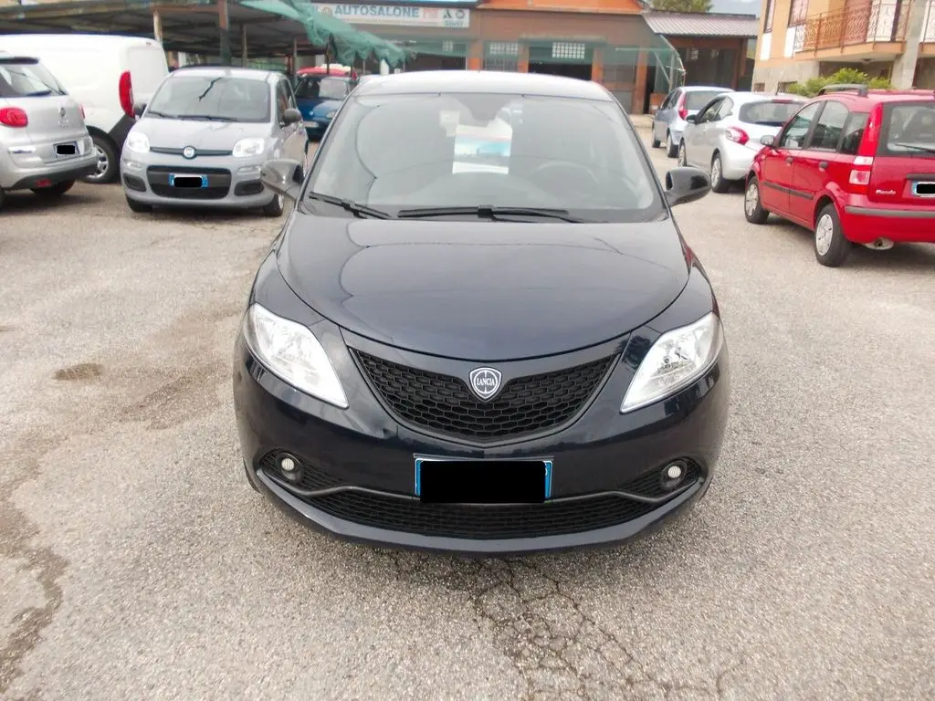 Photo 1 : Lancia Ypsilon 2019 Essence