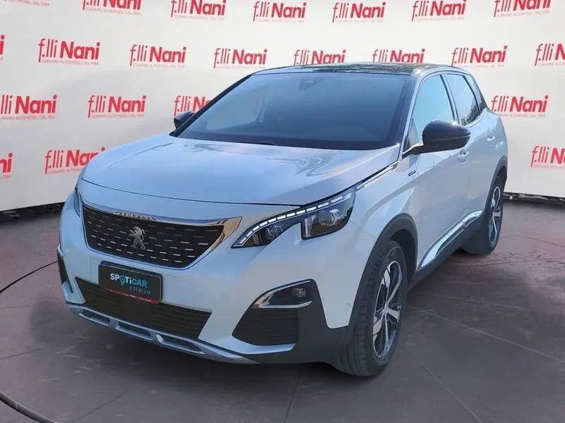 Photo 1 : Peugeot 3008 2021 Essence