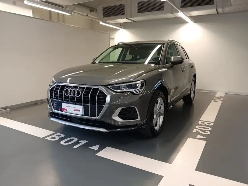 Photo 1 : Audi Q3 2023 Diesel