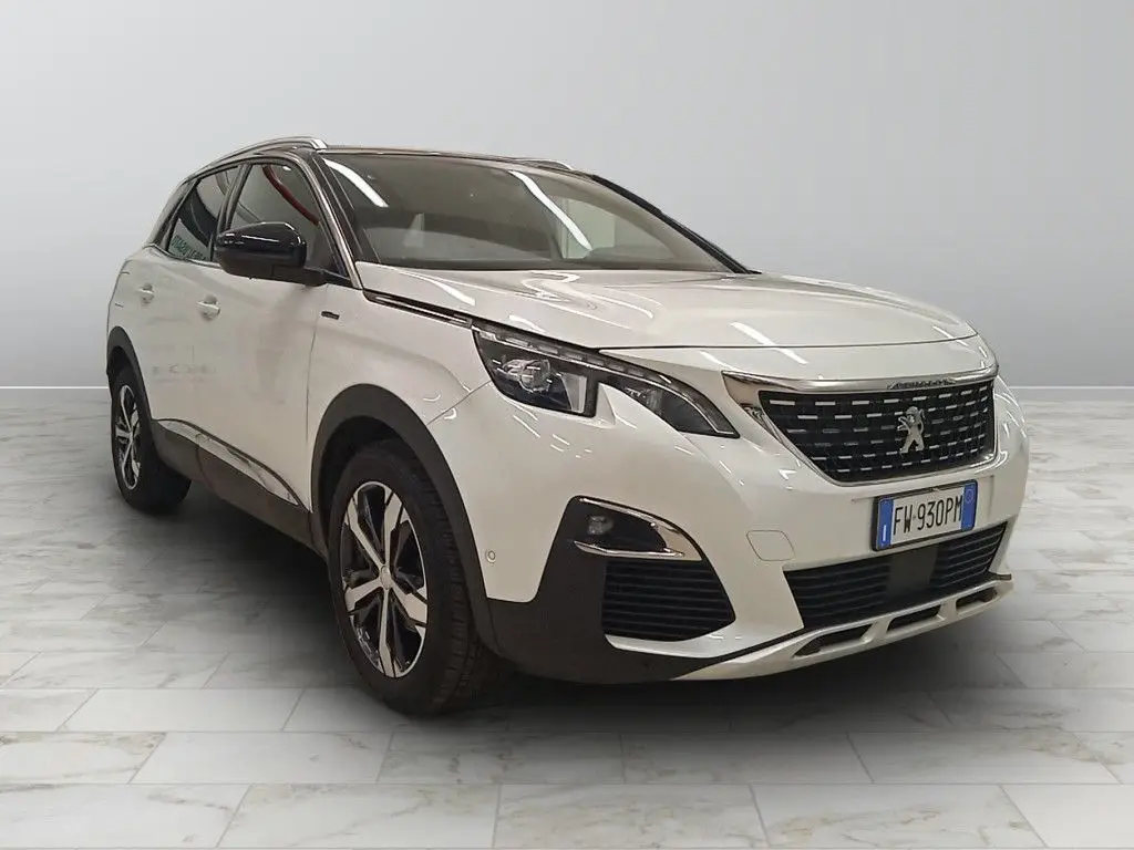 Photo 1 : Peugeot 3008 2019 Petrol