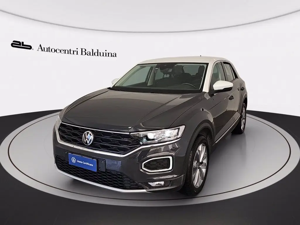 Photo 1 : Volkswagen T-roc 2021 Essence