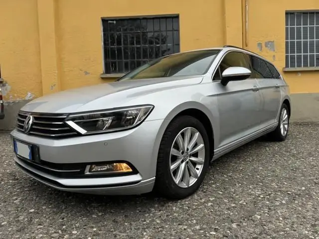 Photo 1 : Volkswagen Passat 2018 Diesel