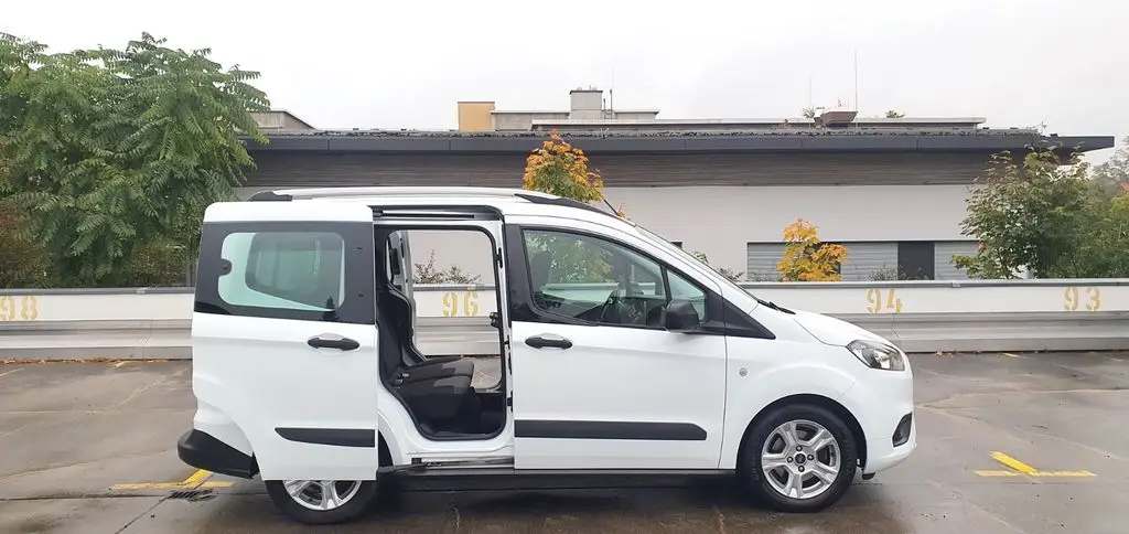 Photo 1 : Ford Tourneo 2020 Diesel