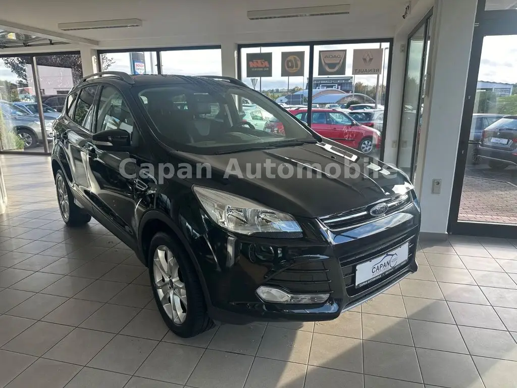 Photo 1 : Ford Kuga 2016 Petrol