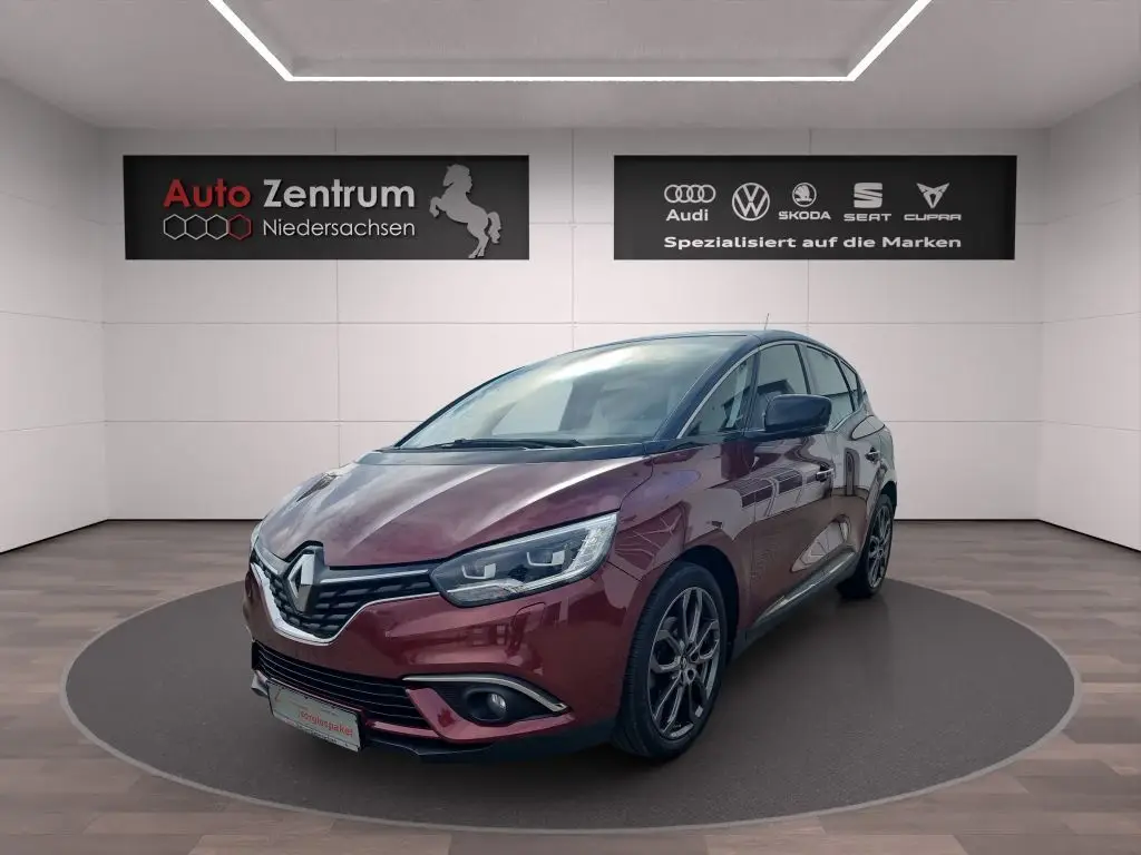 Photo 1 : Renault Scenic 2017 Essence