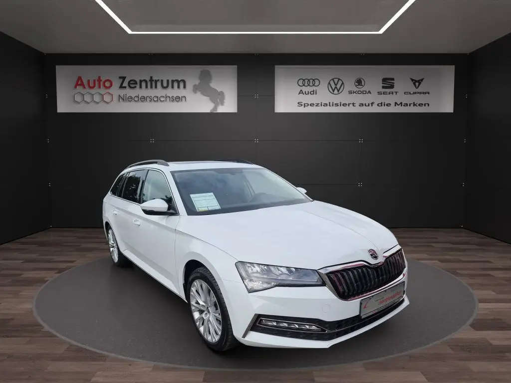 Photo 1 : Skoda Superb 2022 Hybride