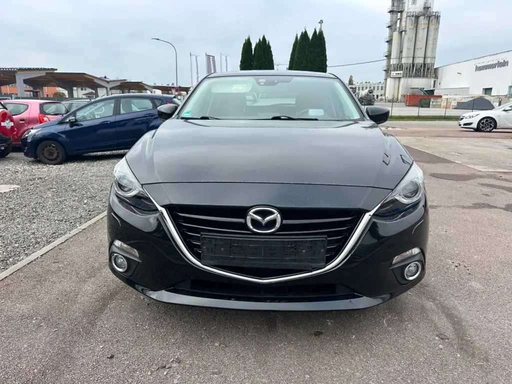 Photo 1 : Mazda 3 2015 Petrol