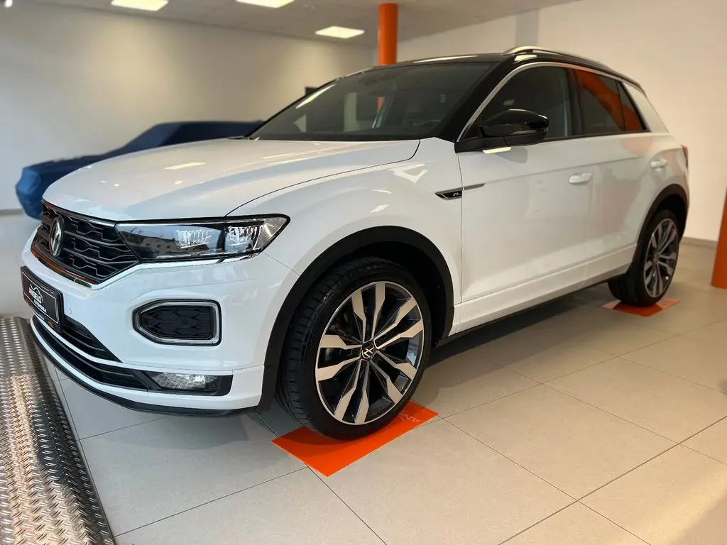 Photo 1 : Volkswagen T-roc 2022 Petrol