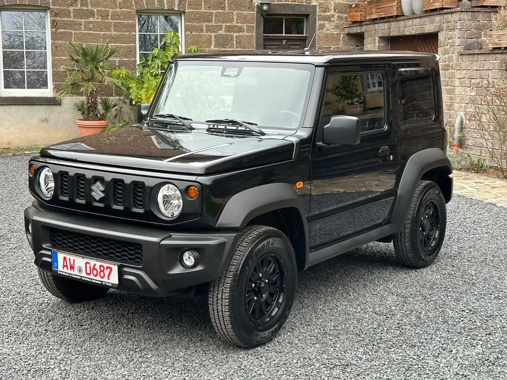 Photo 1 : Suzuki Jimny 2019 Petrol