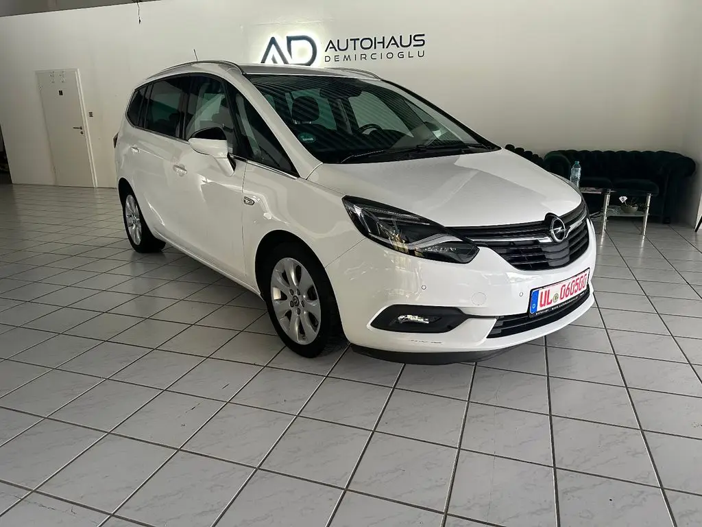 Photo 1 : Opel Zafira 2019 Diesel