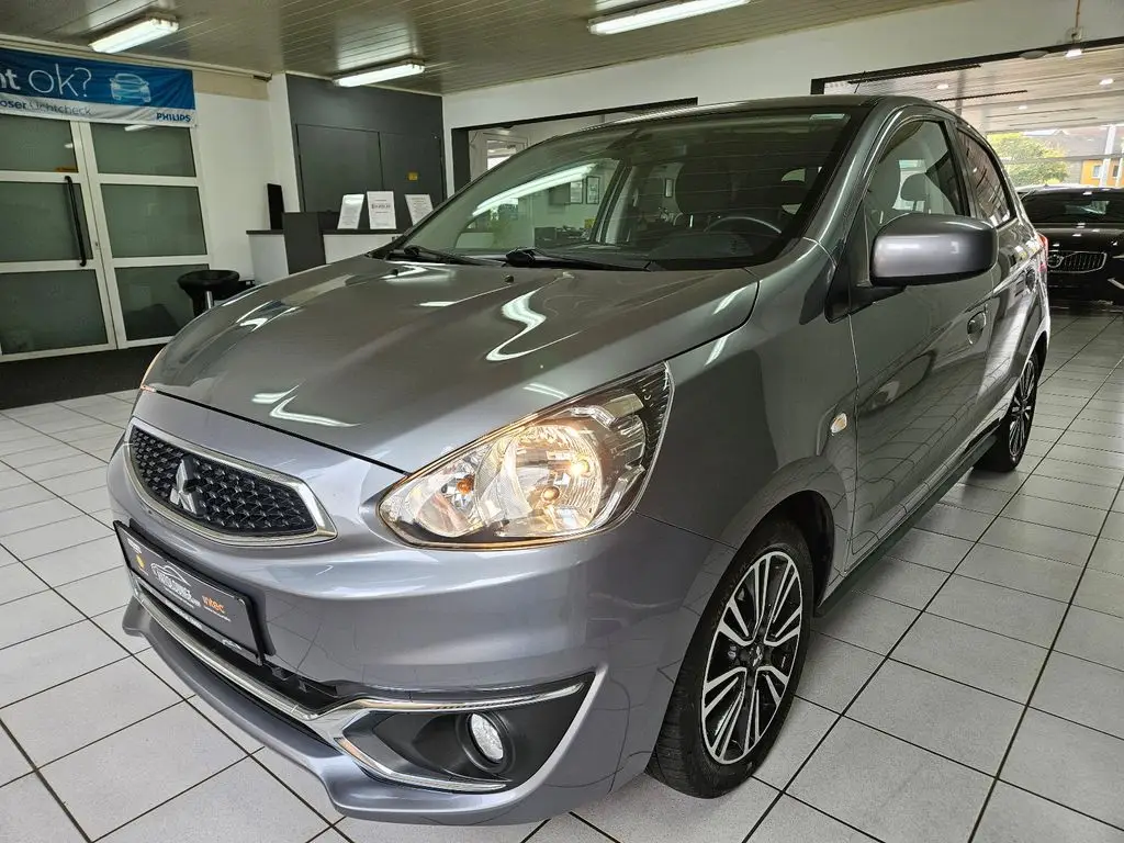 Photo 1 : Mitsubishi Space Star 2018 Petrol