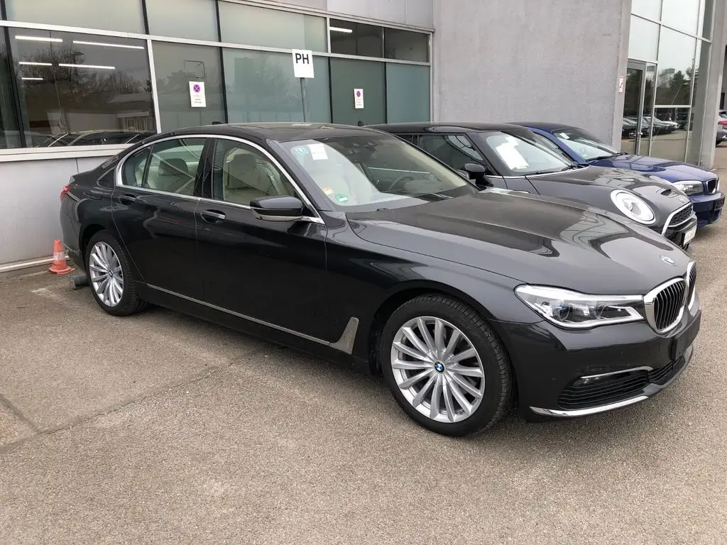 Photo 1 : Bmw Serie 7 2019 Diesel