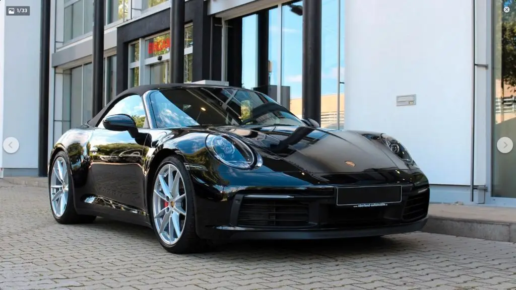 Photo 1 : Porsche 992 2019 Essence