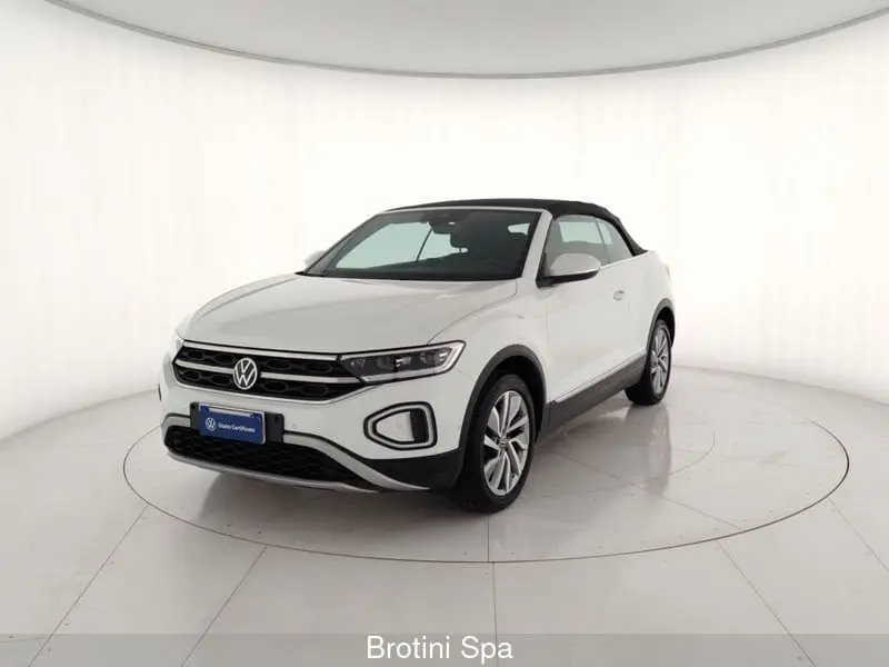 Photo 1 : Volkswagen T-roc 2022 Essence