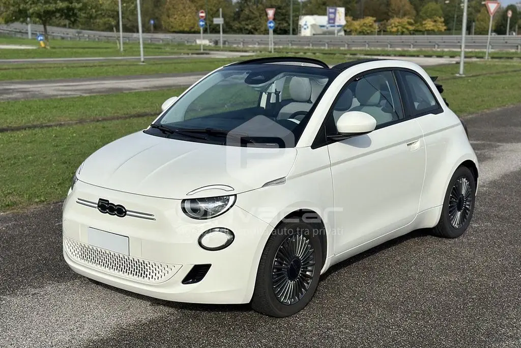 Photo 1 : Fiat 500 2021 Non renseigné