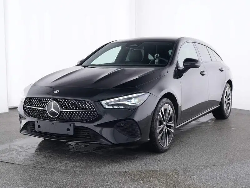 Photo 1 : Mercedes-benz Classe Cla 2023 Essence