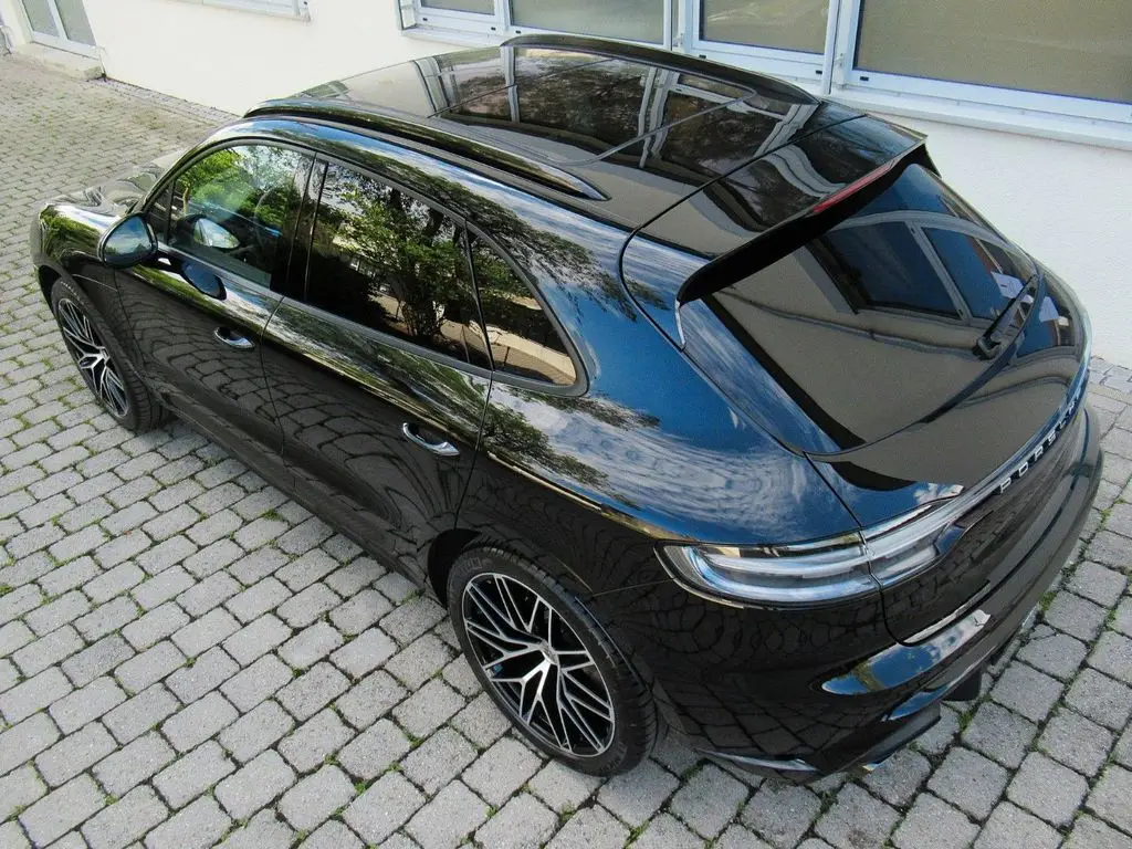 Photo 1 : Porsche Macan 2024 Essence